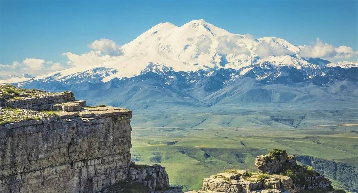Природные достопримечательности кавказа: что посмотреть и куда съездить, путешествие в горы, маршрут, интересные места где можно отдохнуть
