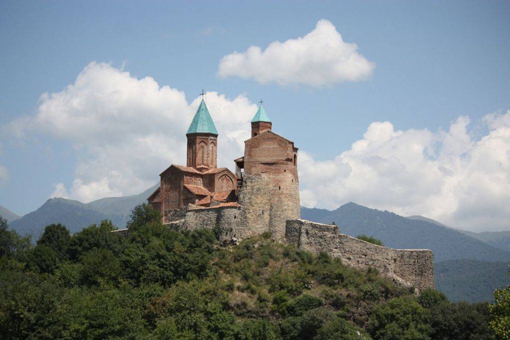 25 достопримечательностей тбилиси, которые стоит посмотреть в первую очередь