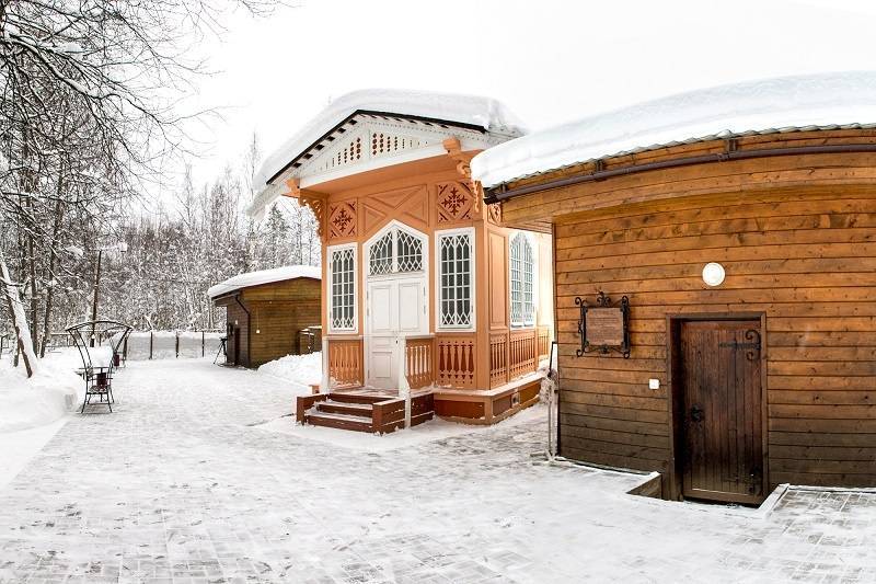 «марциальные воды»: первый российский курорт, на котором царь петр сам церковь построил