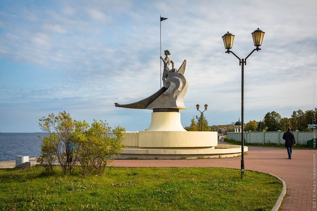 Какие скульптуры подарили петрозаводску его города-побратимы?