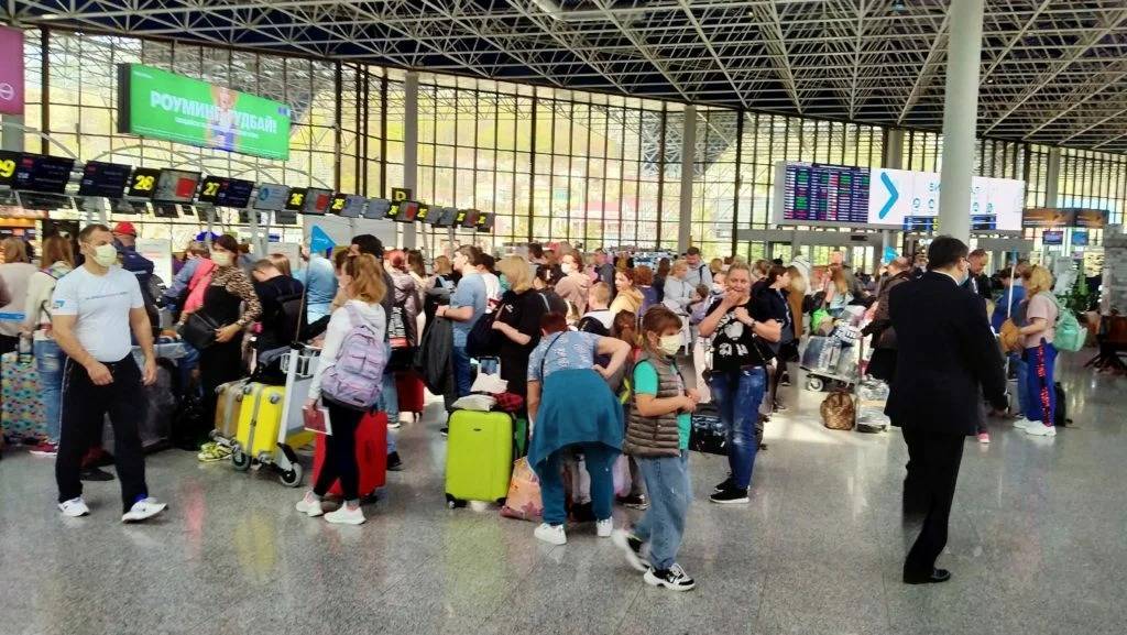 Правила въезда в азербайджан: открыта ли граница для туристов, можно ли лететь россиянам 2021