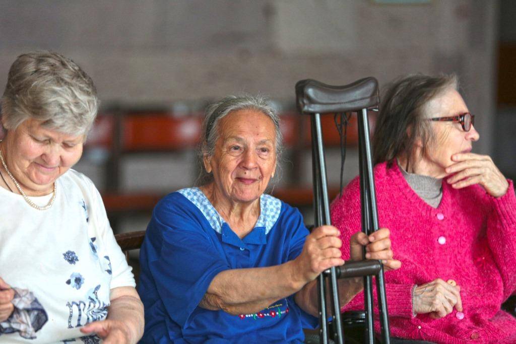 В какие санатории дают бесплатные путевки пенсионерам в 2021 году: отзывы