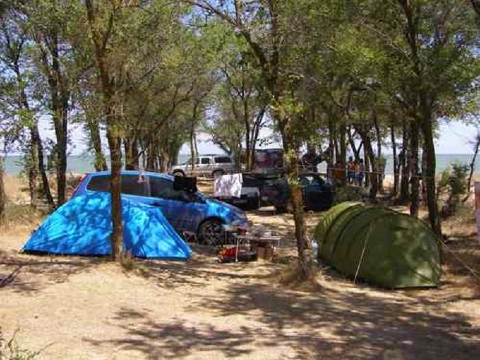 Кемпинг на азовском море: 14 мест для отдыха в палатке