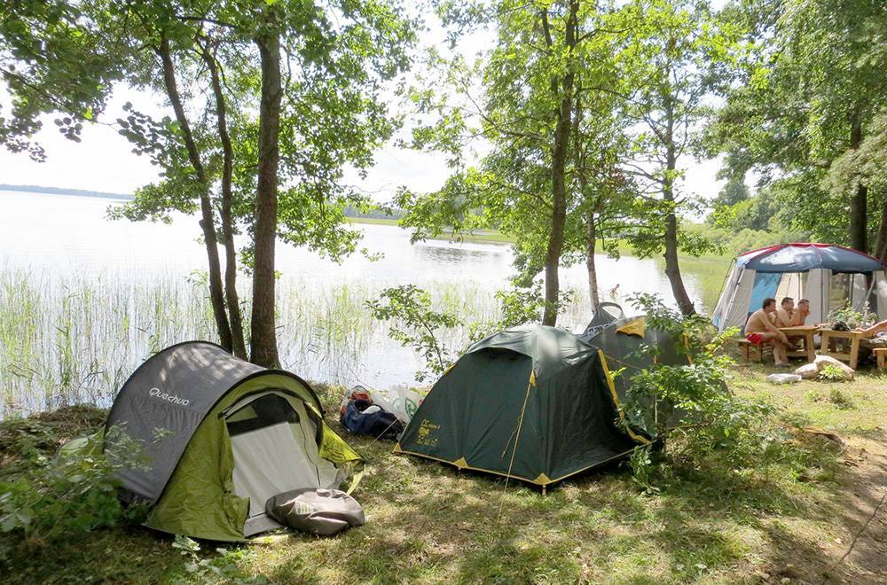 Отдых в кемпинге: по миру с палаткой и без