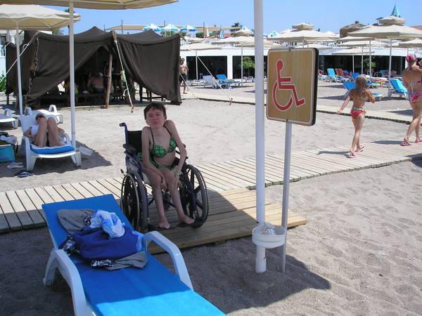 На морских берегах: пляжи россии доступные для инвалидов