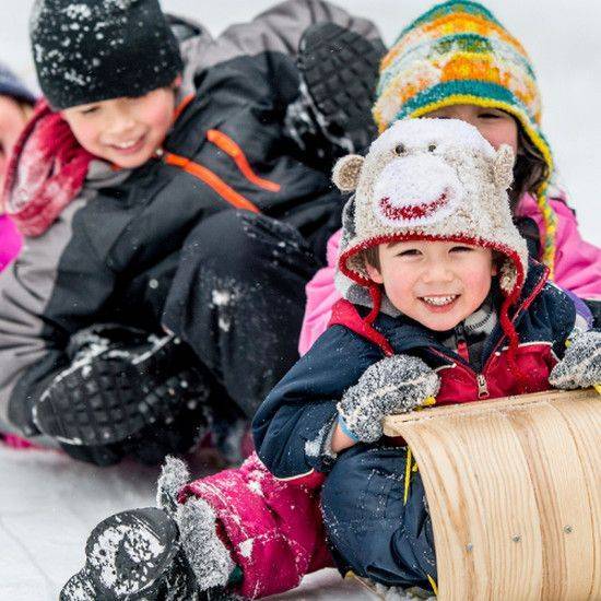 Где отметить новый год с детьми и провести их зимние каникулы 2020 в россии и за границей недорого