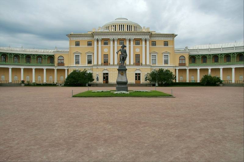 Павловский дворец: история и современность