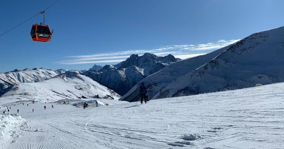 10 лучших горнолыжных курортов россии – рейтинг 2021