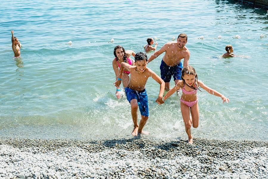 Где отдохнуть с ребенком на море в россии: топ-10 курортов черного моря - дневник путешественника