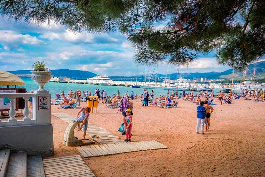 Где лучше отдыхать в геленджике: пляжи, курорты и отдых с детьми