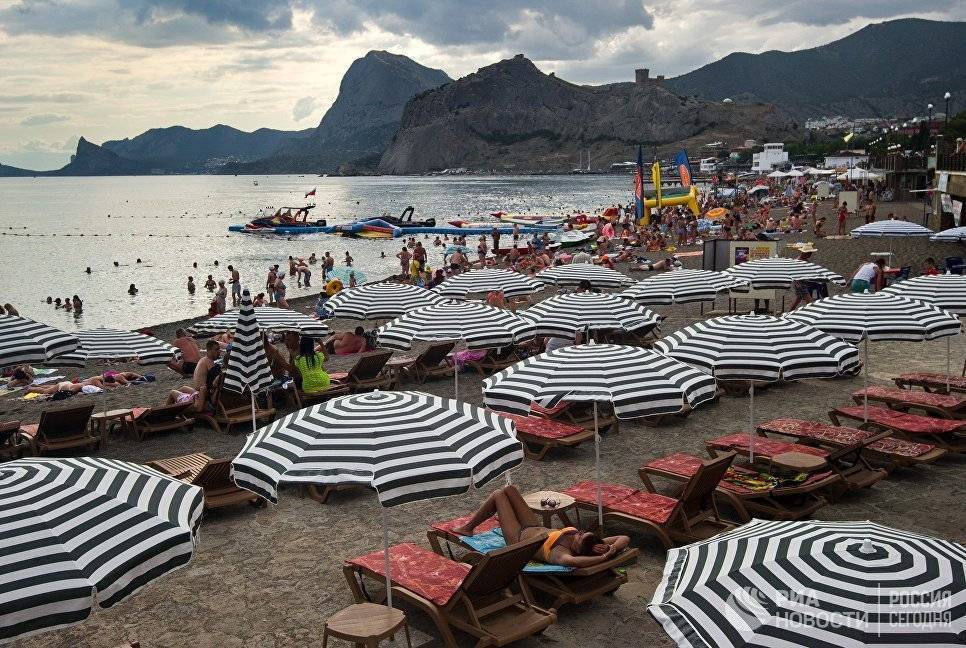 Где провести отпуск: шесть зарубежных морских курортов, доступных для россиян