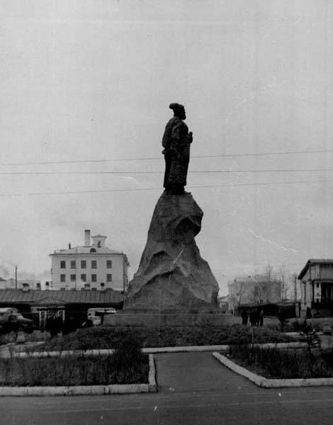 Памятники монументального искусства города владивостока