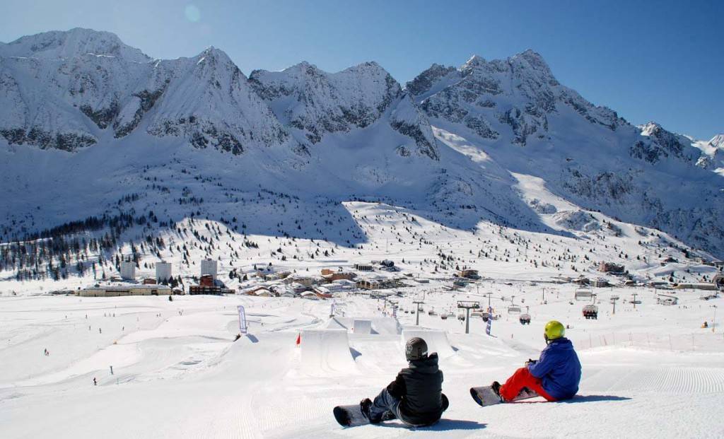 Лучшие горнолыжные курорты россии — список и рейтинг 2020 года