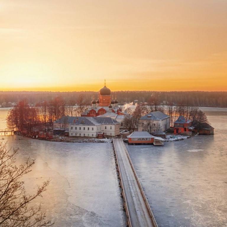 26 удивительных мест в россии, которые нужно увидеть