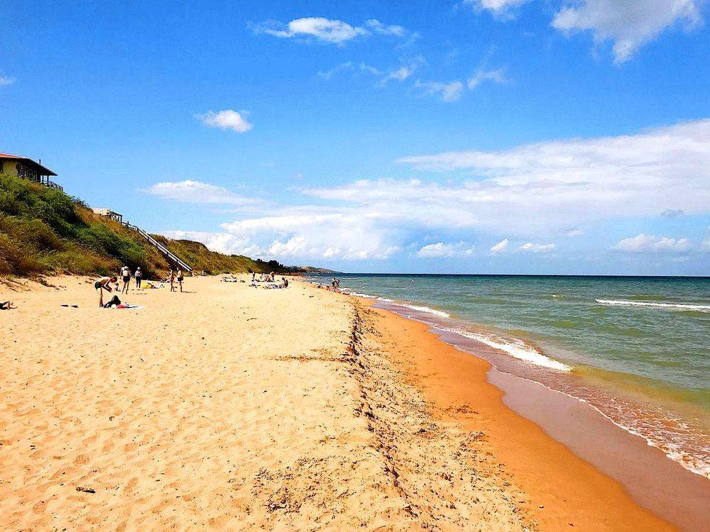 Бесконечные пляжи и спокойный досуг — отдых на азовском море в 2020 году — блог onetwotrip