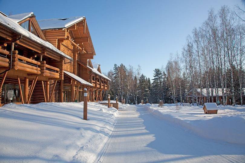 10 лучших мест для зимнего отдыха в россии