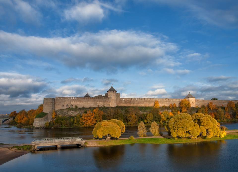 Много ли в эстонии городов, которые стоит посетить и какие из них самые красивые?