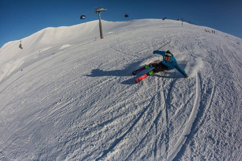 На лыжах, но не в сочи: 11 отличных горнолыжных курортов россии
