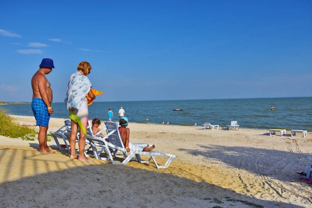 Где лучше отдыхать летом на азовском море с ребенком