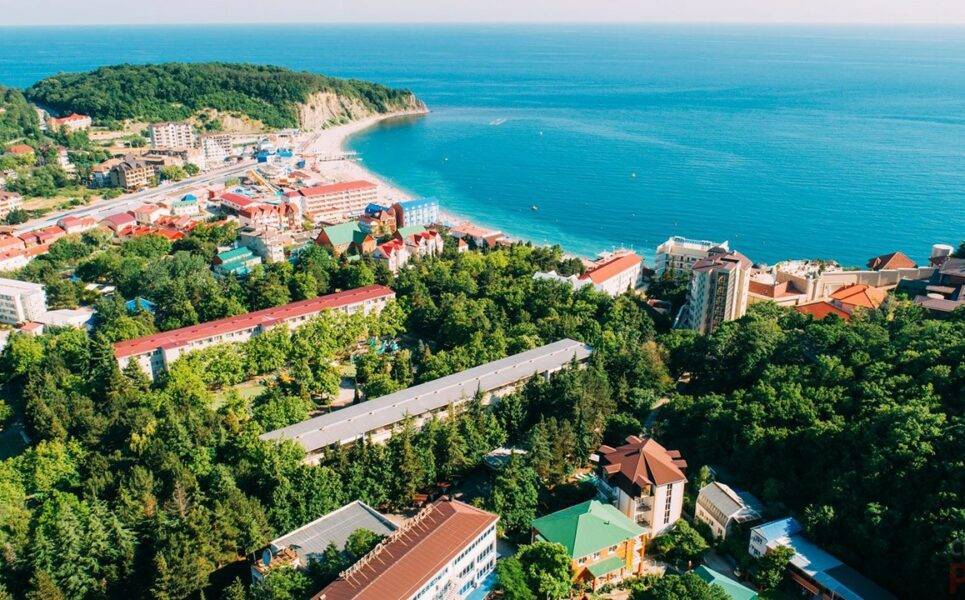Где самый дешевый отдых на море в россии 